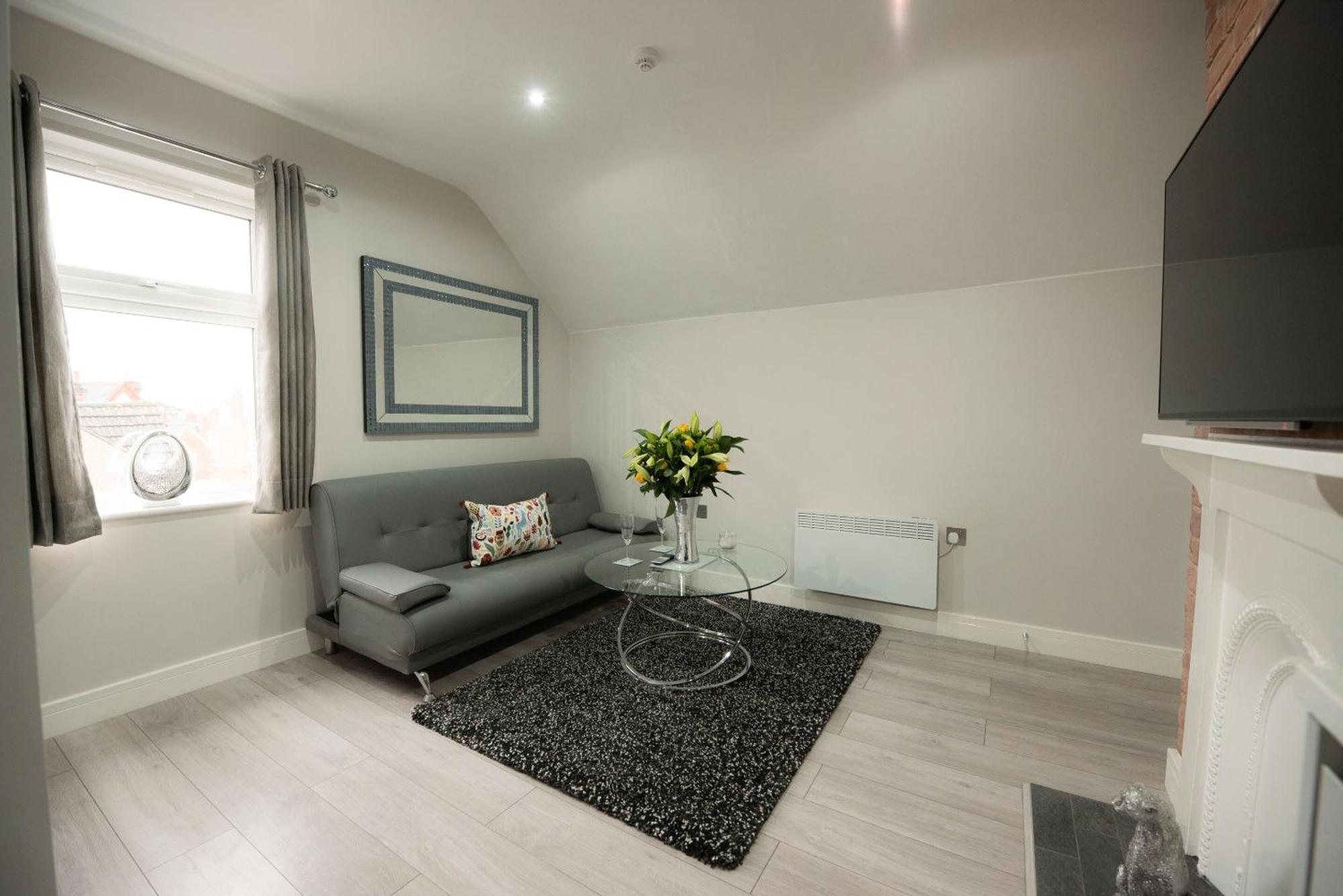 Laurel House Apartment Reading Bilik gambar